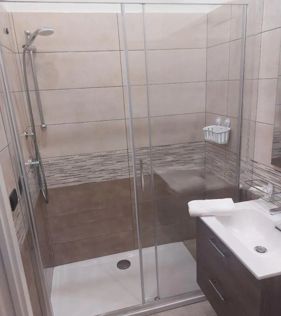 B&B Metropolitan Rc Reggio di Calabria Bed & Breakfast
